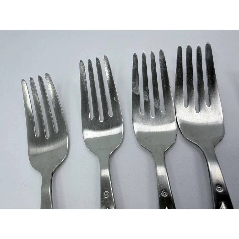 Wallace TAOS Stainless Southwest Motif Satin 8 Salad‎ Forks 18/0 China Flatware